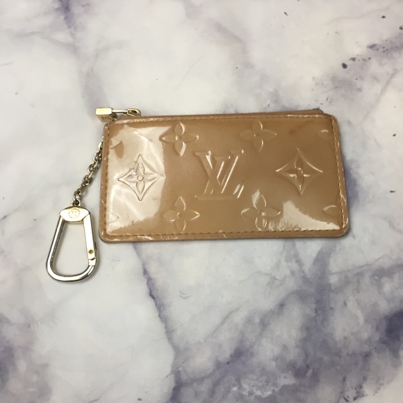 Louis Vuitton Accessories - 💯 authenticated Louis Vuitton vernis coin purse
